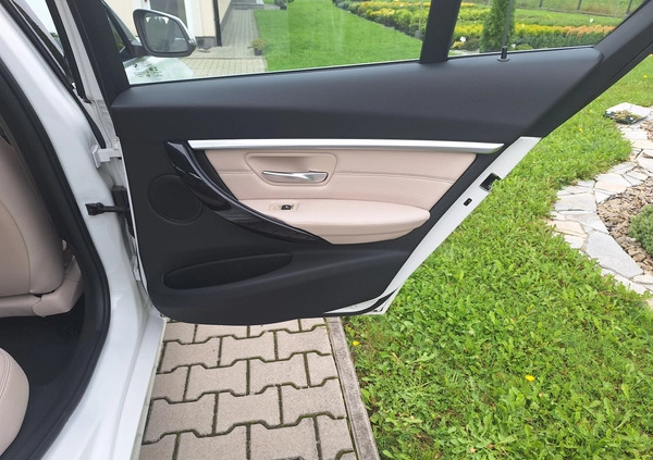 BMW Seria 3 cena 106900 przebieg: 34650, rok produkcji 2018 z Bytom Odrzański małe 704